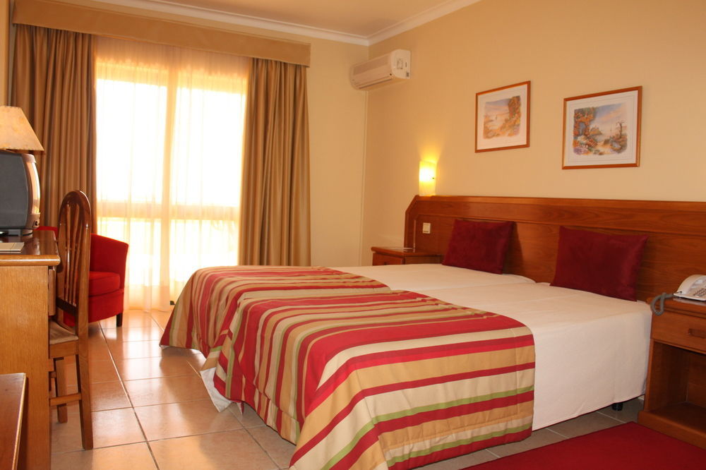 Hotel Mh Atlantico Atouguia Da Baleia Exterior foto